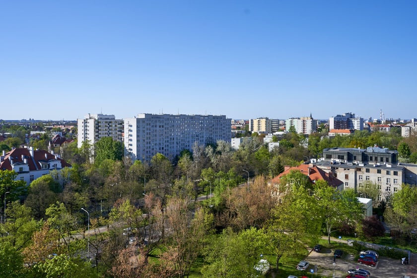 Panorama Wrocławia z perspektywy Krzyków - maj 2023