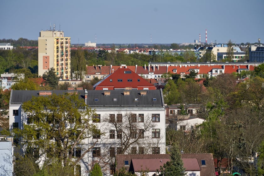 Panorama Wrocławia z perspektywy Krzyków - maj 2023