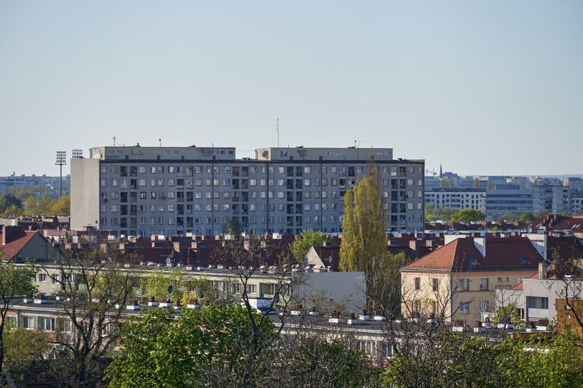 Panorama Wrocławia z perspektywy Krzyków - maj 2023
