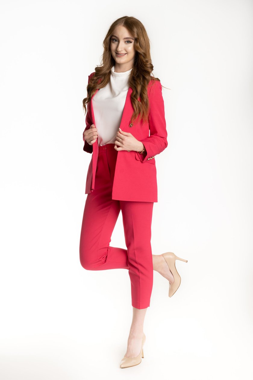 
175 cm
Żelazna
17 lat

&nbsp;