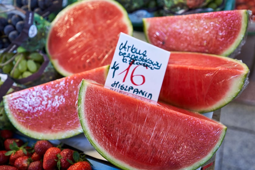 Aktualne ceny owoców i warzyw w Hali Targowej.