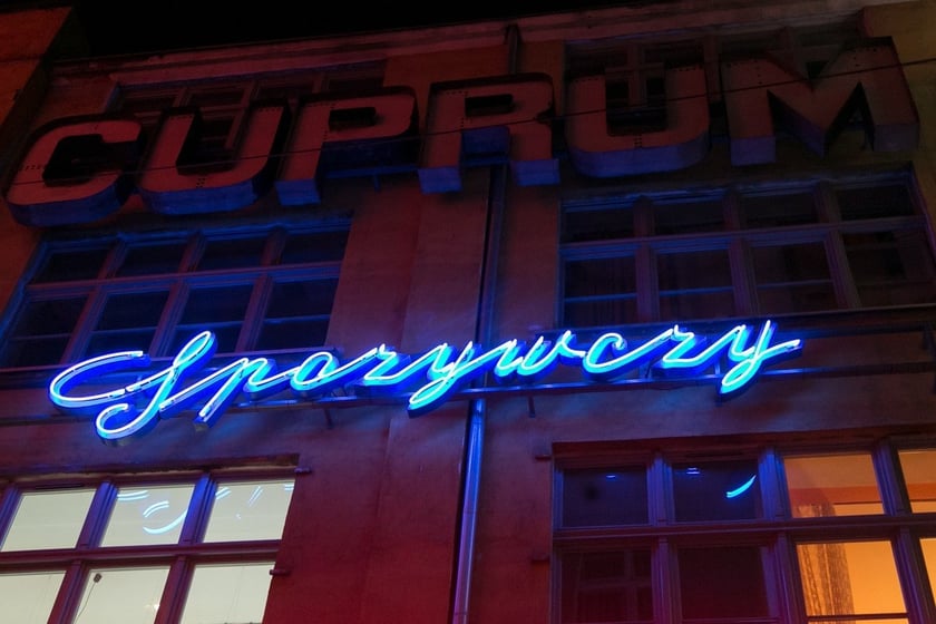 Neony we Wrocławiu