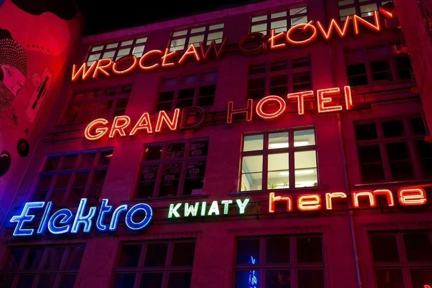 Neony we Wrocławiu