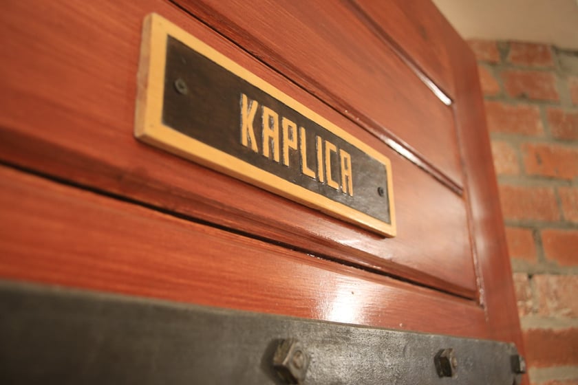 Zdjęcia ze środka Zakładu Karnego nr 1 przy ul. Kleczkowskiej we Wrocławiu