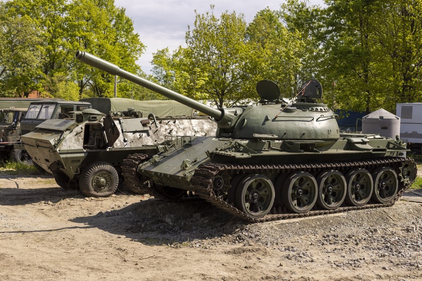 Czołg, SKOT i armaty! Nowe niezwykłe eksponaty Społecznego Muzeum Militarnego przy ul. Pełczyńskiej we Wrocławiu