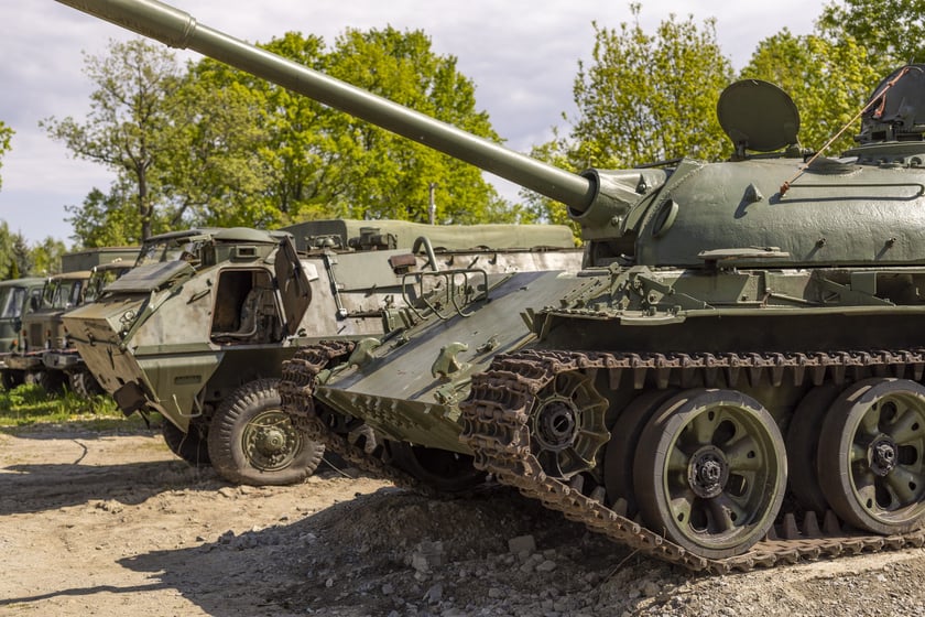 Czołg, SKOT i armaty! Nowe niezwykłe eksponaty Społecznego Muzeum Militarnego przy ul. Pełczyńskiej we Wrocławiu