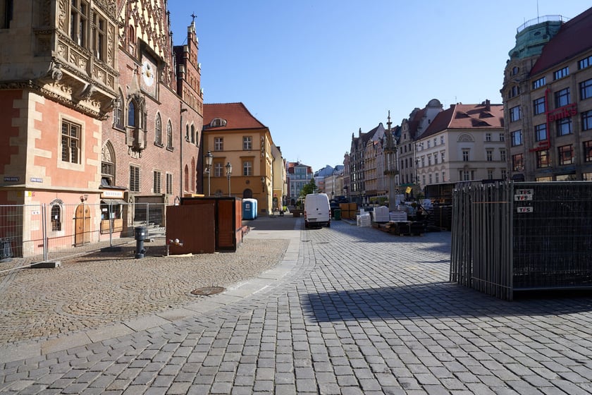 Rozstawianie Jarmarku Świętojańskiego, Wrocław 12 maja 2023