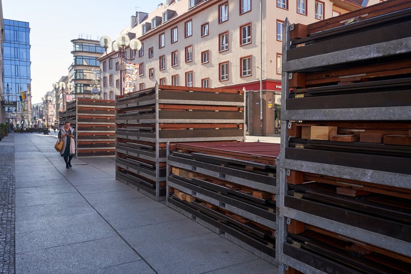 Rozstawianie Jarmarku Świętojańskiego, Wrocław 12 maja 2023