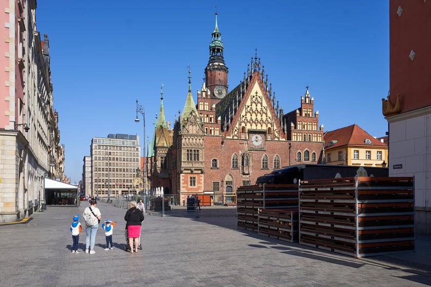 Rozstawianie Jarmarku Świętojańskiego, Wrocław 12 maja 2023