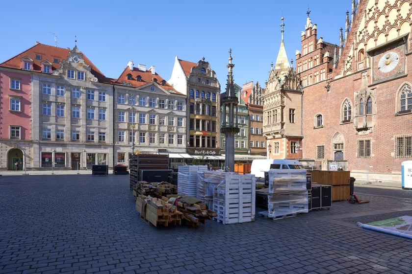 Rozstawianie Jarmarku Świętojańskiego, Wrocław 12 maja 2023