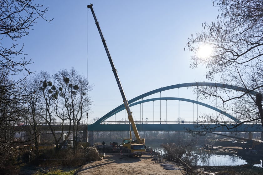 most nad Oławą, zdjęcie z marca 2023