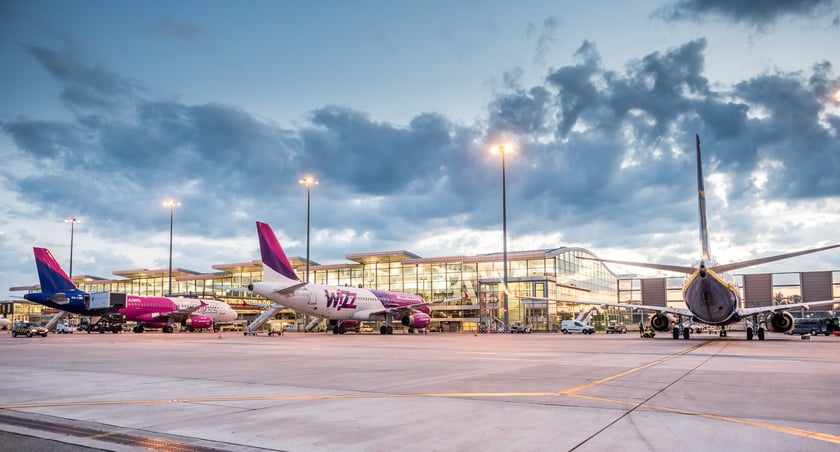 Nowy terminal Portu Lotniczego Wrocław &mdash; ok. 128&nbsp;100&nbsp;000 zł z Unii Europejskiej.