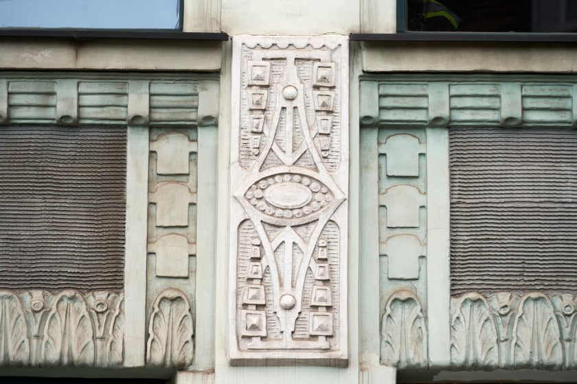 Rzeźby i ornamenty na wrocławskich kamienicach