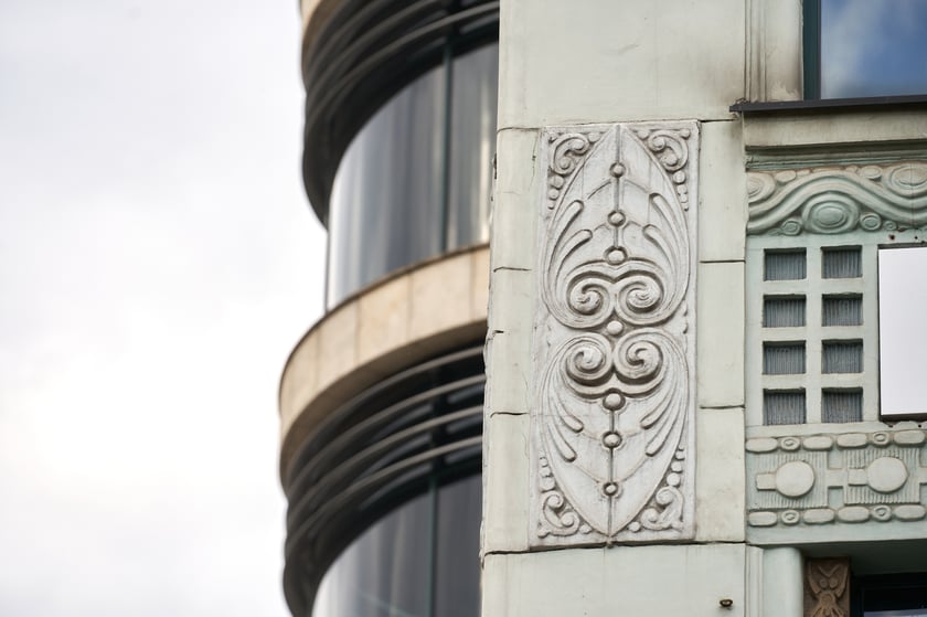Rzeźby i ornamenty na wrocławskich kamienicach
