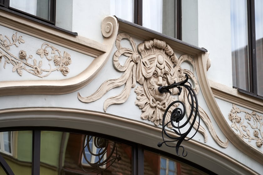 Rzeźby i ornamenty na wrocławskich kamienicach