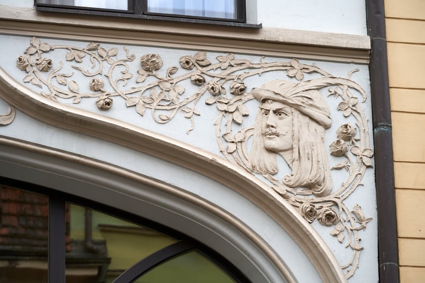 Rzeźby i ornamenty na wrocławskich kamienicach