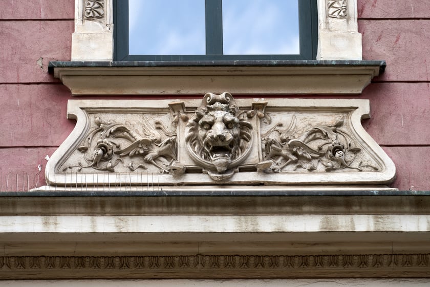 Rzeźby i ornamenty na wrocławskich kamienicach