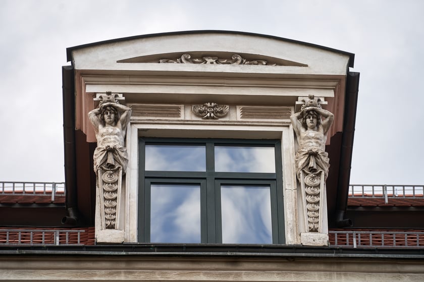 Rzeźby i ornamenty na wrocławskich kamienicach
