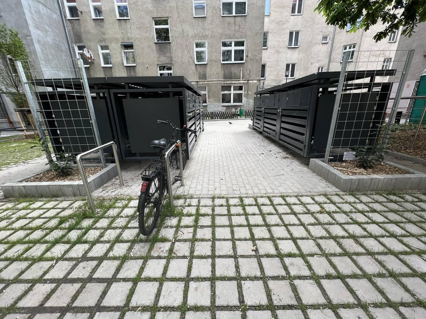Tak prezentuje się zrewitalizowane podwórko w kwartale ulic Paulińskiej, Pomorskiej, Nobla i Rydygiera na Nadodrzu we Wrocławiu