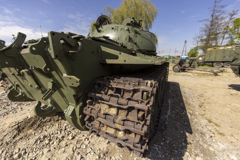 Czołg, SKOT i armaty! Nowe niezwykłe eksponaty Społecznego Muzeum Militarnego przy ul. Pełczyńskiej we Wrocławiu