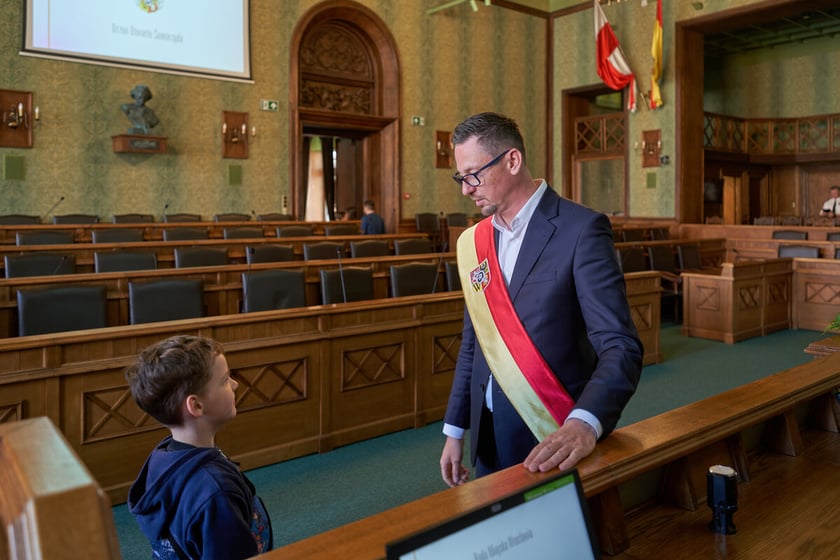 Dzień Samorządu Terytorialnego 2023, drzwi otwarte we wrocławskich Sukiennicach.