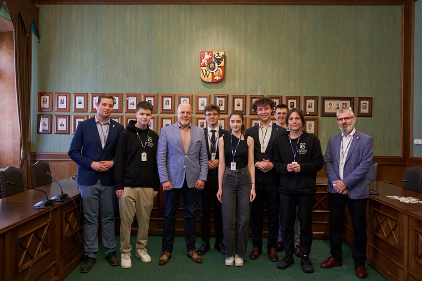 Dzień Samorządu Terytorialnego 2023, drzwi otwarte we wrocławskich Sukiennicach.