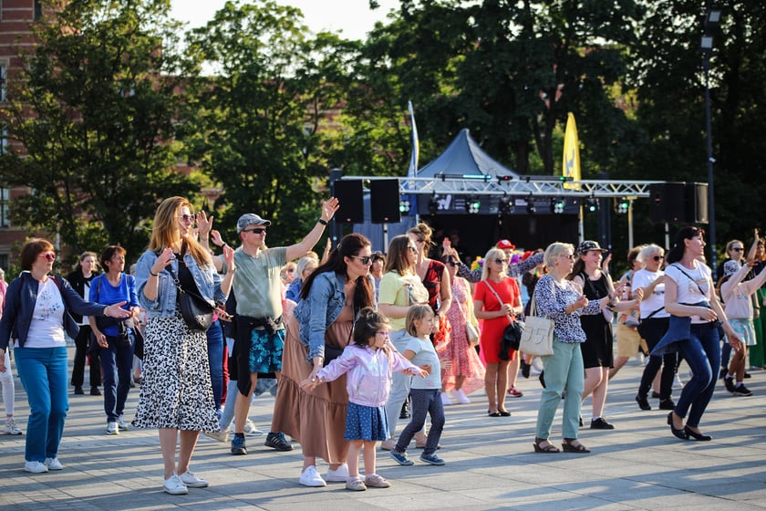 Potańcówka na placu Wolności, 27.05.2023