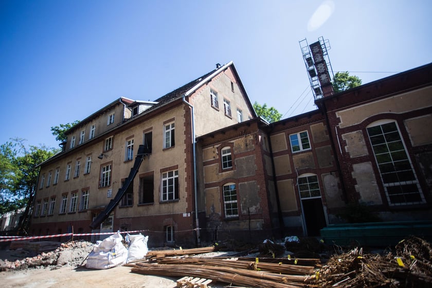 Zespół budynków i parku przy al. Kasprowicza na Karłowicach