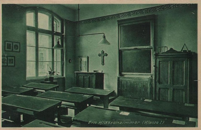Lata 1920-1930, jedna z klas w liceum urszulanek