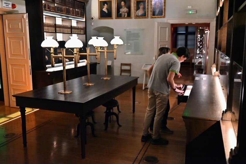 Muzeum Pana Tadeusza i wystawa poświęcona Janowi Nowakowi-Jeziorańskiemu były dziś dostępne bezpłatnie.