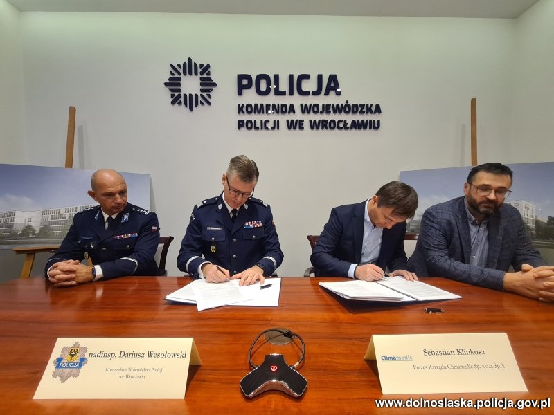 Podpisanie umowy na budowę nowego komisariatu