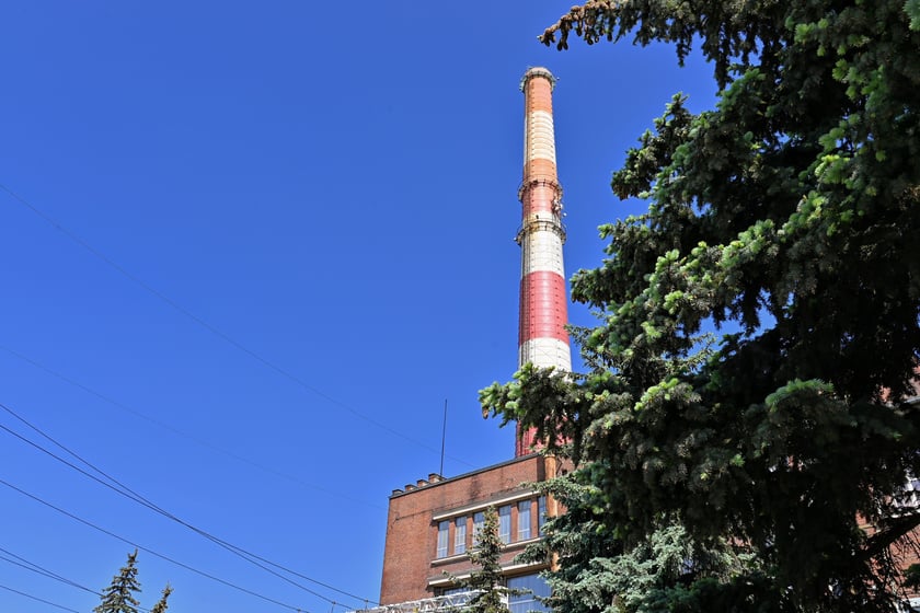 Historyczna elektrociepłownia w Siechnicach niedługo odejdzie na zasłużoną emeryturę. Zastąpi ją nowoczesny zakład zasilany gazem.