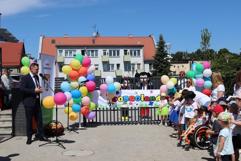 Nowy plac zabaw Dobrolandia w Dobroszycach
