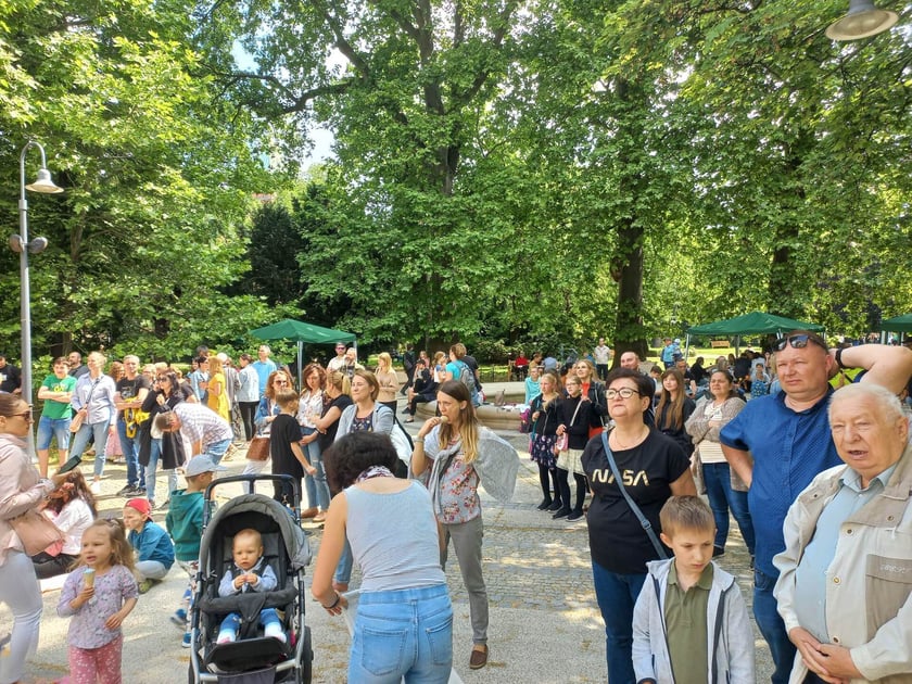 Świętojanki eMDKowskie w Ogrodzie Staromiejkim