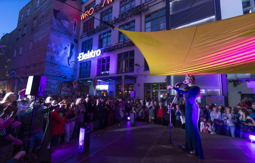 Drag Queen Show podczas Święta Podwórka Ruska 46