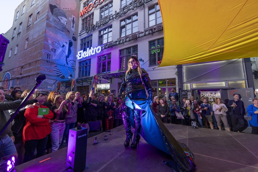 Drag Queen Show podczas Święta Podwórka Ruska 46