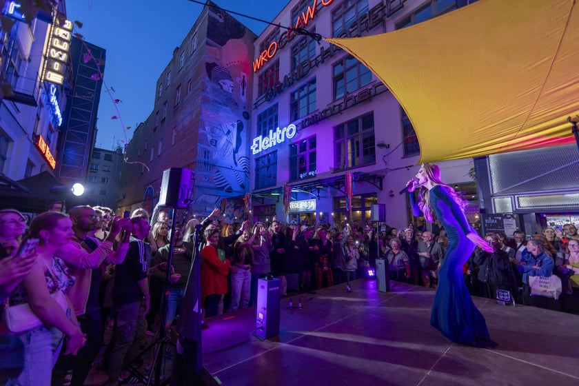 Drag Queen Show podczas Święta Podwórka Ruska 46