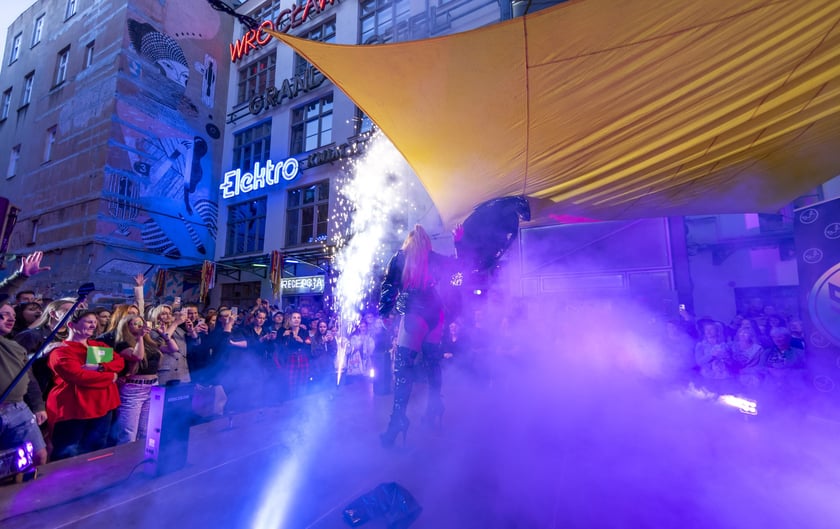 Drag Queen Show podczas Święta Podwórka Ruska 46