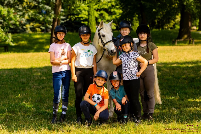 Półkolonie jeździeckie  Partynice 2023 r.