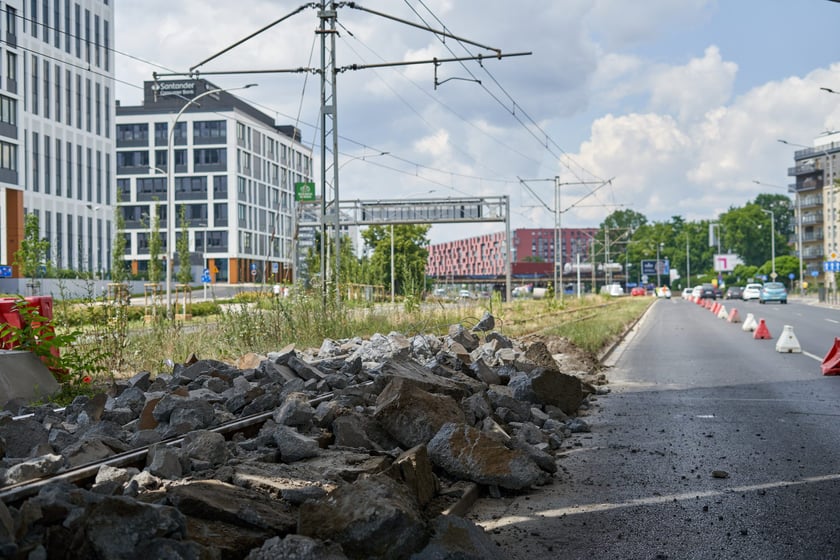 Remont torowiska wzdłuż Legnickiej