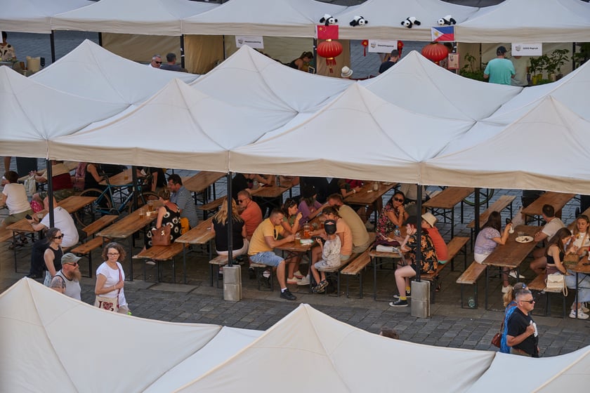Festiwal kulinarny Delicje Region&oacute;w w rynku do niedzieli 9 lipca do 20.00