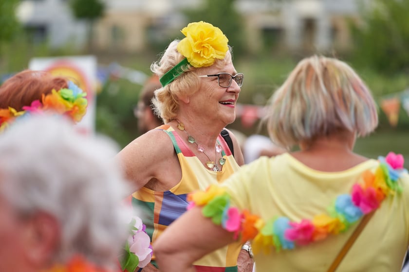 Hawajska potańcówka seniorów w Porcie Węglowym