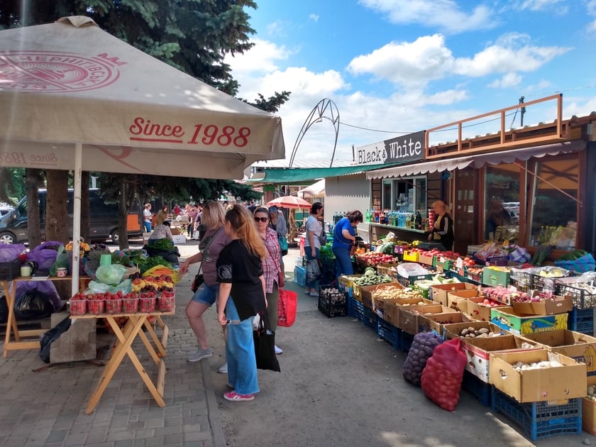 Kramatorsk. Targ w centrum miasta