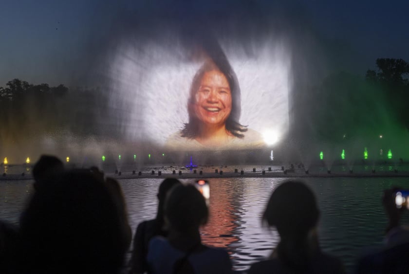 Pokaz specjalny Fontanny Multimedialnej we Wrocławiu - w sobotę 15 lipca Mikro&Makro Kosmos.