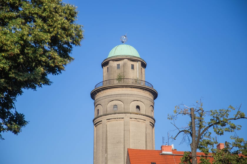 Wieża ciśnień z ulicy Berenta na osiedlu Karłowice została ponownie wystawiona na sprzedaż