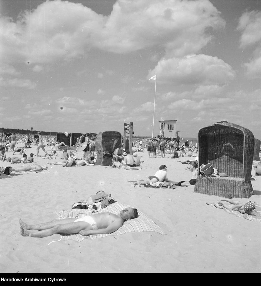 Wakacje w PRL-u, 1958 rok, plaża