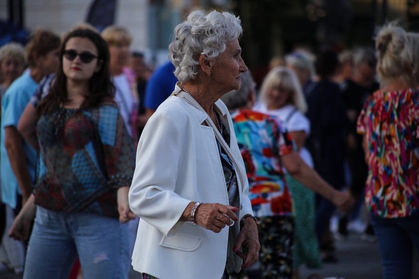 Filmowa potańcówka na pl. Wolności