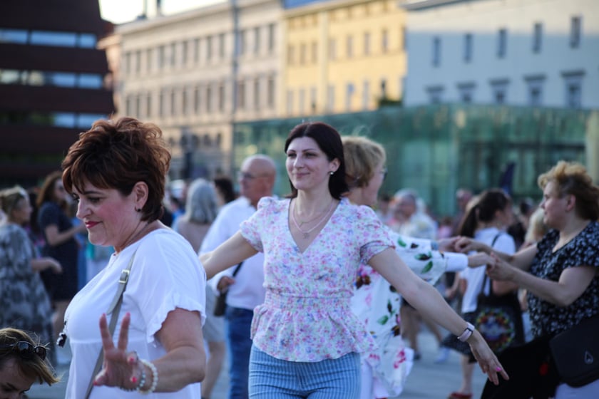 Filmowa potańcówka na pl. Wolności