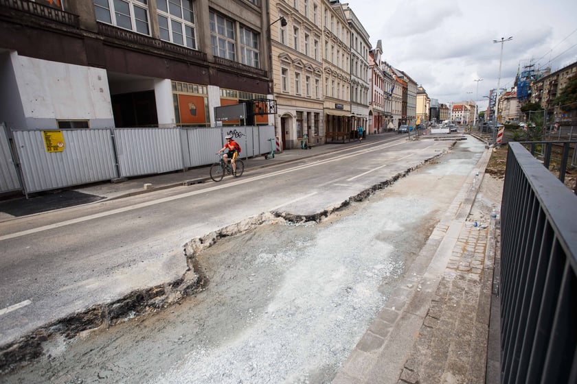 Dobiegający końca pierwszy etap remontu sieci ciepłowniczej na ulicy Kazimierza Wielkiego