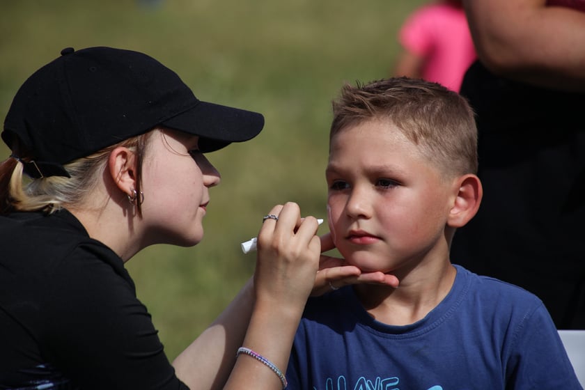 Piknik z okazji otwarcia kładki pieszo-rowerowej nad Ślęzą